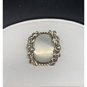 VINTAGE 1994 DESIGNER ANDREA BARNET Sterling Silver Ornate Scroll Frame Pendant
